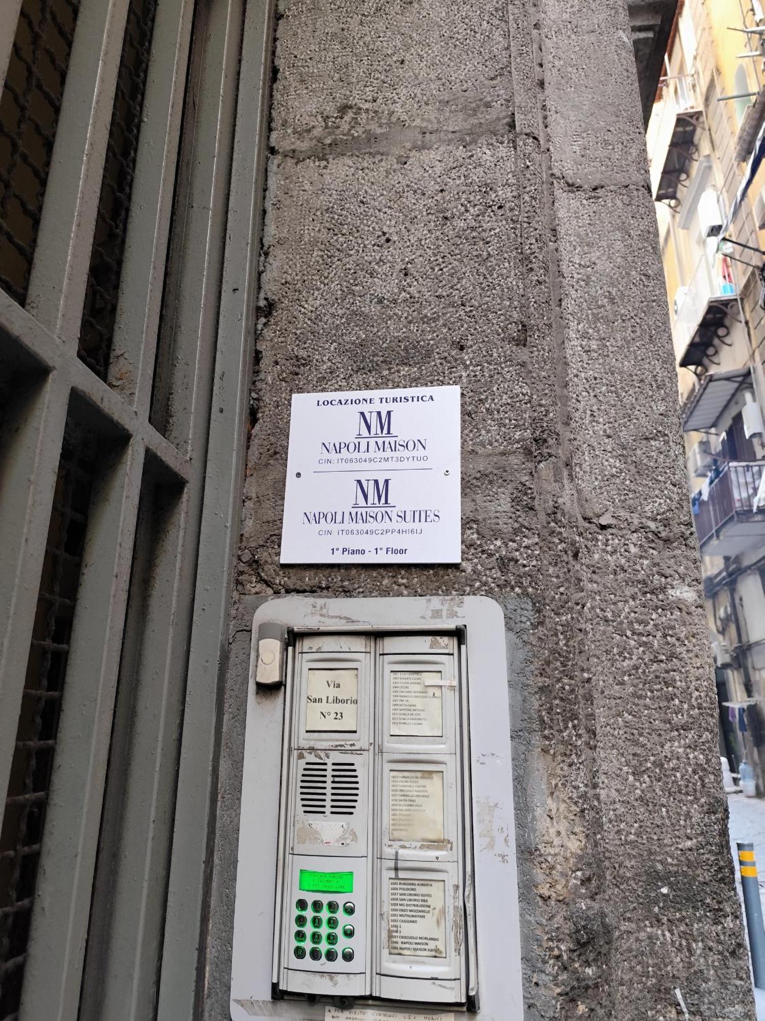 Napoli Maison Suite Esterno foto